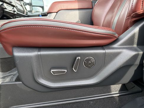 Used 2022 Ford F350 Platinum w/ Snow Plow Prep Package image 26