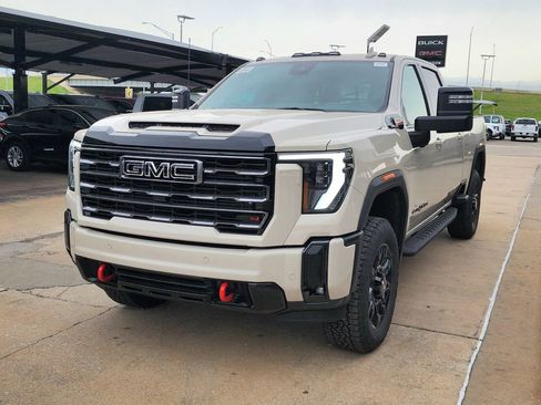 New 2026 GMC Sierra 2500 AT4 w/ AT4 Premium Plus Package AWD/4WD image 7