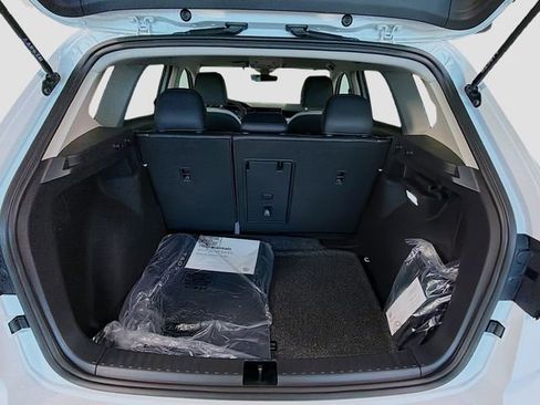 New 2026 Volkswagen Taos SE image 25