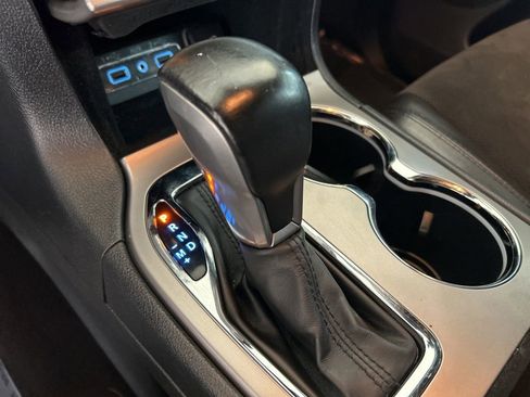 Used 2019 Jeep Grand Cherokee Altitude AWD/4WD image 9