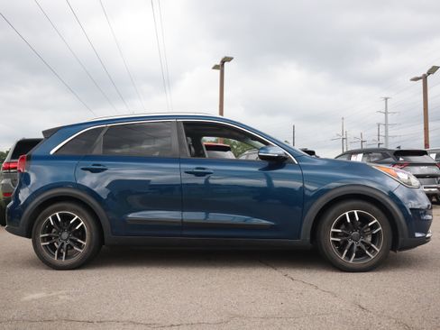 Used 2018 Kia Niro Touring FWD image 6