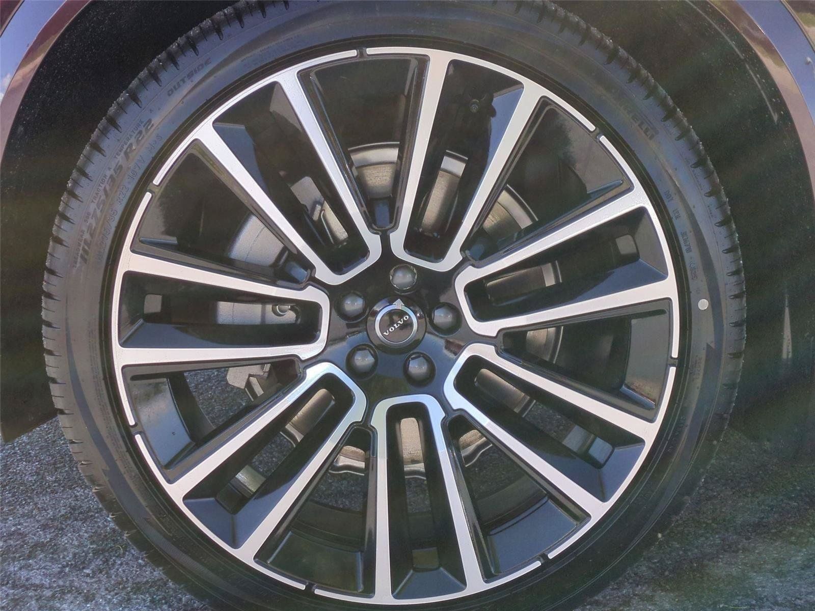 New 2026 Volvo XC90 B5 Ultra w/ Protection Package Premier AWD/4WD image 23