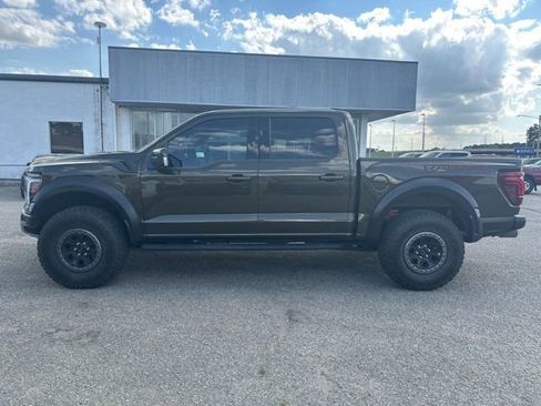 Used 2025 Ford F150 Raptor AWD/4WD image 3