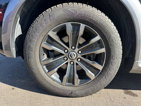 Used 2018 Nissan Armada Platinum w/ Captain Seat Package image 10