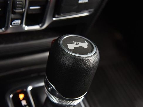 Used 2025 Jeep Wrangler Unlimited Sport AWD/4WD image 16