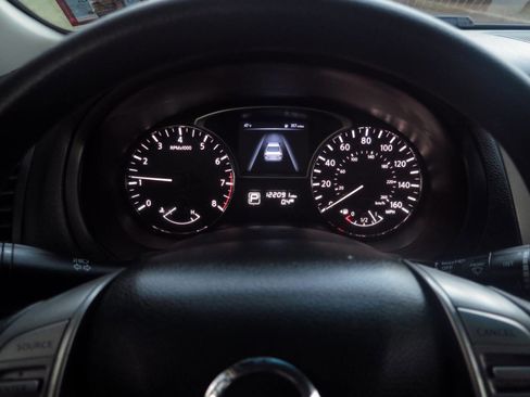 Used 2013 Nissan Altima 2.5 SV w/ 2.5SV Convenience Pkg image 9