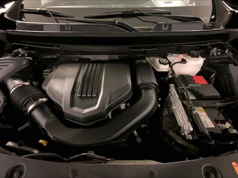 Used 2025 Buick Enclave Sport Touring image 10