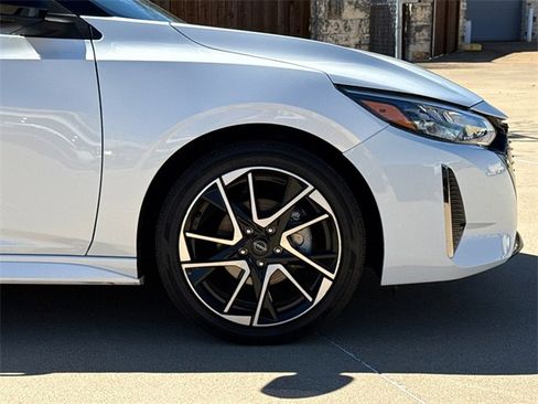 Used 2024 Nissan Sentra SR image 5