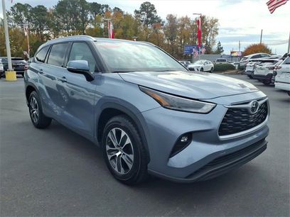 Used 2021 Toyota Highlander XLE