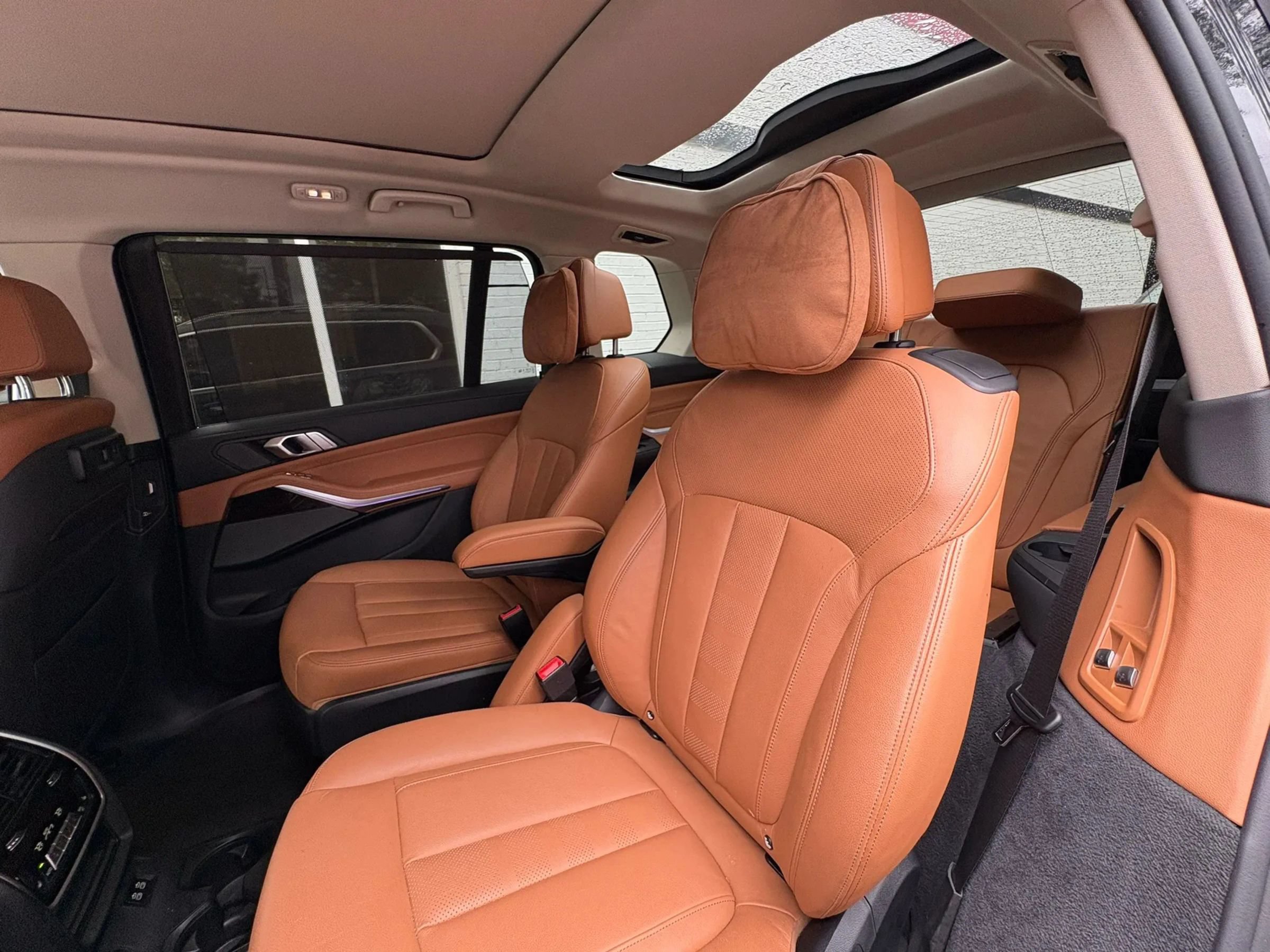 Used 2019 BMW X7 xDrive50i w/ Premium Package AWD/4WD image 37