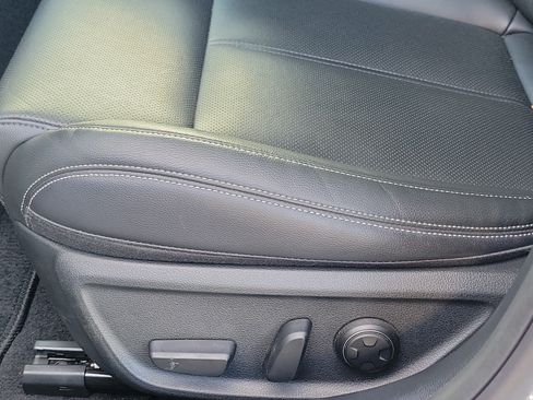Used 2026 Genesis G70 2.5T RWD image 17