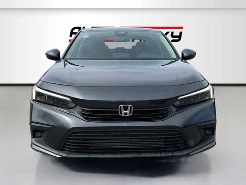 Used 2024 Honda Civic Touring image 2
