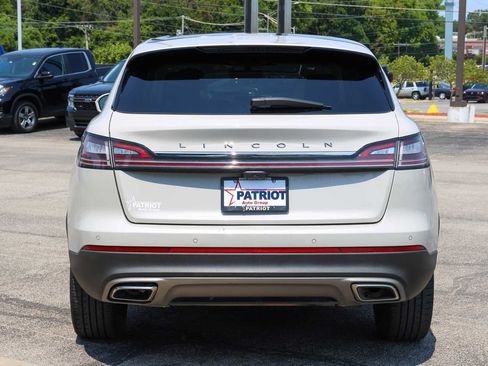 Used 2022 Lincoln Nautilus Reserve AWD/4WD image 4