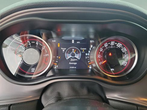 Used 2023 Dodge Challenger GT image 28