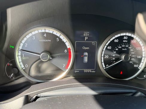 Used 2024 Lexus LX 600 F Sport image 8