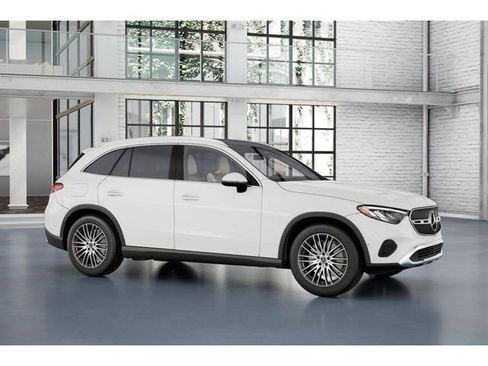 Used 2026 Mercedes-Benz GLC 300 GLC 300 image 13
