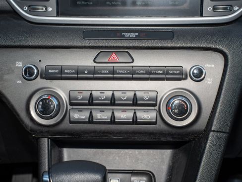 Used 2021 Kia Sportage LX image 22