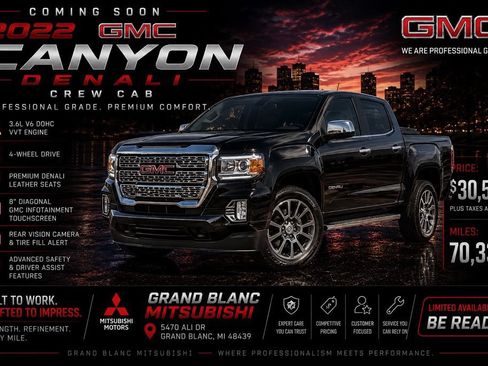 Used 2022 GMC Canyon Denali w/ Denali Black Edition Package AWD/4WD image 1