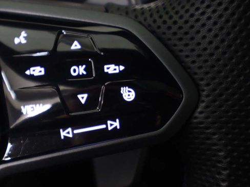 Used 2023 Volkswagen Golf R AWD/4WD image 49