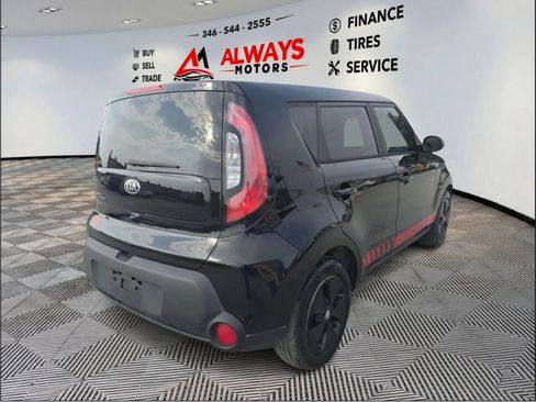 Used 2016 Kia Soul w/ Convenience Package FWD image 5