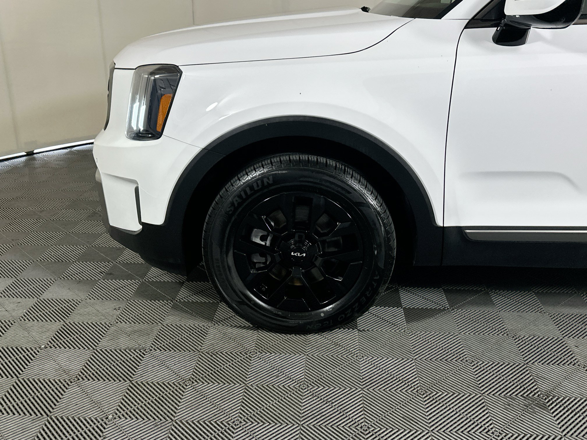 Used 2023 Kia Telluride SX X-Pro AWD/4WD image 11