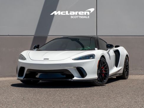 Used 2025 McLaren GTS RWD image 2