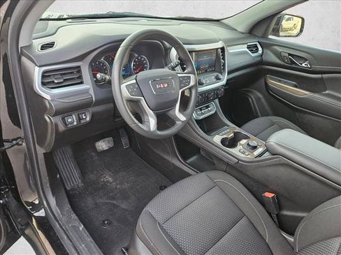 Used 2023 GMC Acadia SLE w/ Driver Convenience Package image 13