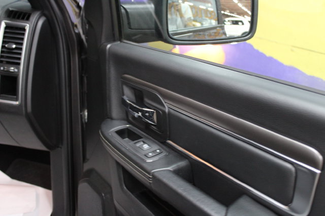 Used 2024 RAM 1500 Warlock AWD/4WD image 11