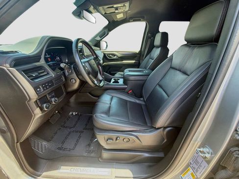 Used 2024 Chevrolet Tahoe RST w/ Luxury Package RWD image 19