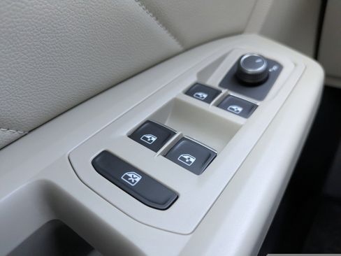 Used 2021 Volkswagen Atlas SEL image 23