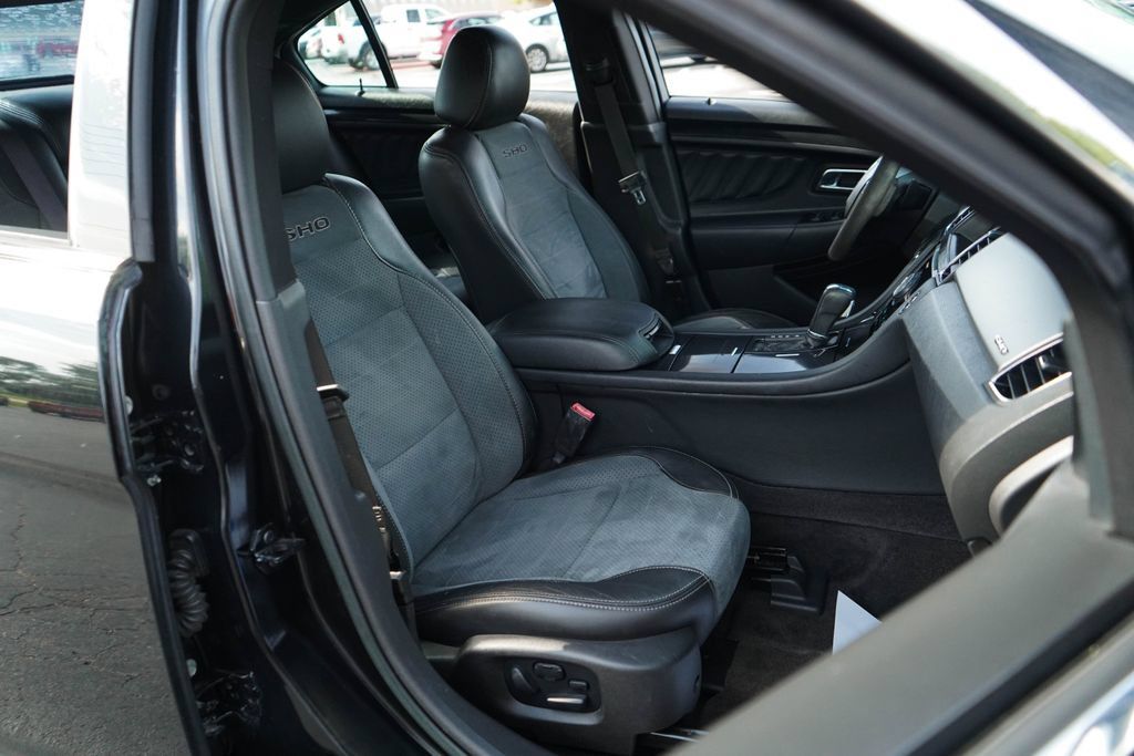 Used 2015 Ford Taurus SHO w/ Equipment Group 401A AWD/4WD image 13