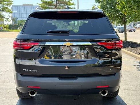 Used 2023 Chevrolet Traverse LT FWD image 5