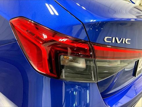 Used 2024 Honda Civic EX image 29