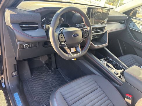 New 2026 Ford Explorer ST-Line w/ ST-Line Street Pack image 13