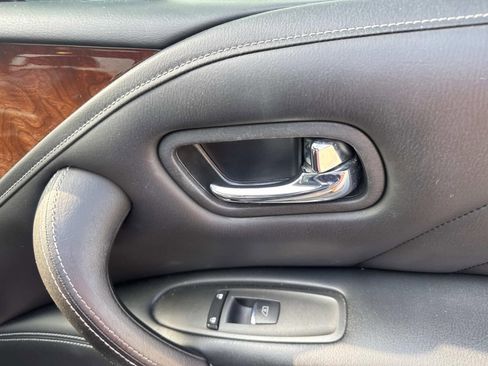 Used 2017 INFINITI QX80 2WD w/ Deluxe Technology Package image 15