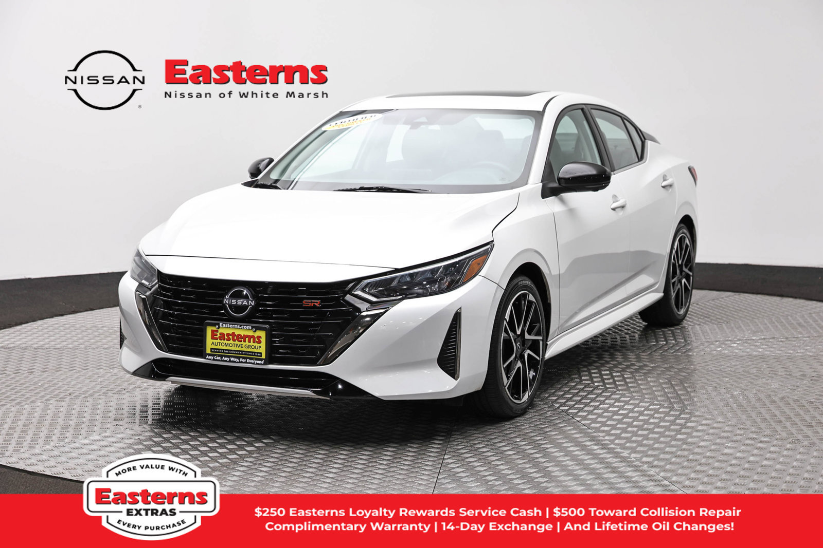 Used 2024 Nissan Sentra SR w/ SR Premium Package FWD image 1