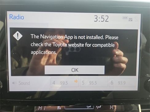 Used 2022 Toyota Sienna LE image 14