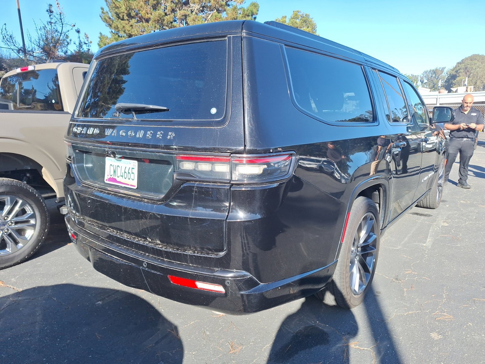 Used 2024 Jeep Grand Wagoneer L Series II w/ Quick Order Packagew 28T AWD/4WD image 8