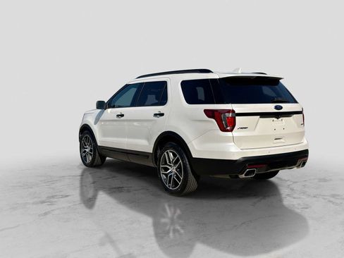 Used 2016 Ford Explorer Sport w/ Equipment Group 401A AWD/4WD image 4