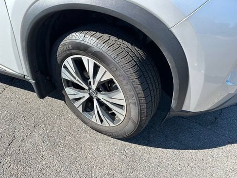 Certified 2023 Nissan Rogue SV AWD/4WD image 9