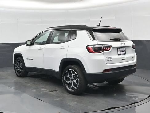Used 2025 Jeep Compass Limited AWD/4WD image 30