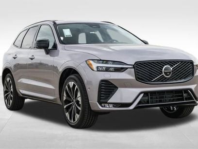 New 2026 Volvo XC60 B5 Plus w/ Climate Package PRO