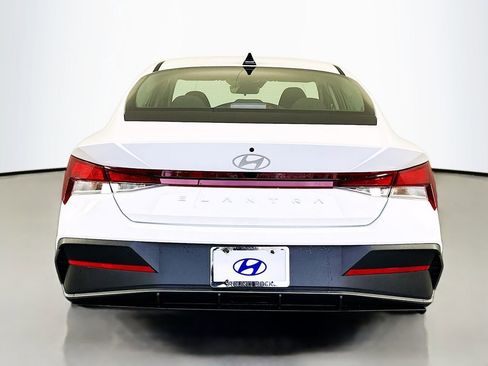 New 2026 Hyundai Elantra SE w/ Cargo Package image 6