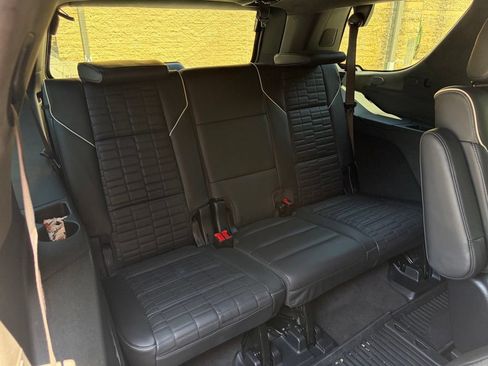 Used 2025 Cadillac Escalade V w/ LPO, ONYX Package AWD/4WD image 21