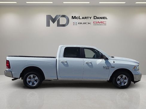 Used 2020 RAM 1500 Classic SLT RWD image 6