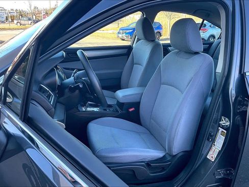 Used 2018 Subaru Legacy 2.5i image 8