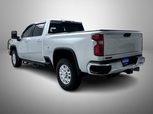 Used 2022 Chevrolet Silverado 2500 LT w/ Convenience Package image 7
