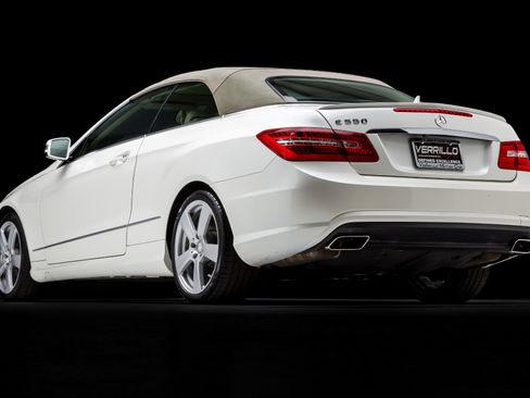 Used 2011 Mercedes-Benz E 550 Cabriolet image 7