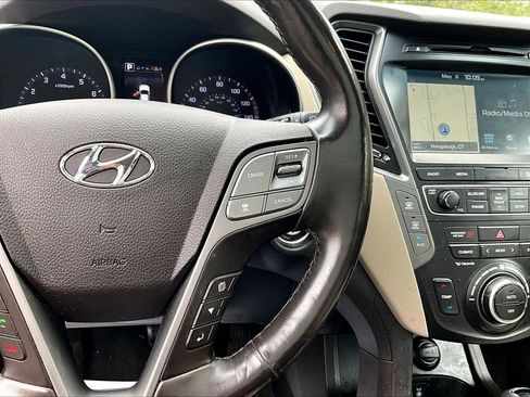 Used 2018 Hyundai Santa Fe Limited AWD/4WD image 17
