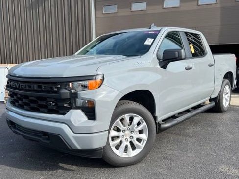 Used 2025 Chevrolet Silverado 1500 Custom w/ LPO, Dark Essentials Package AWD/4WD image 1